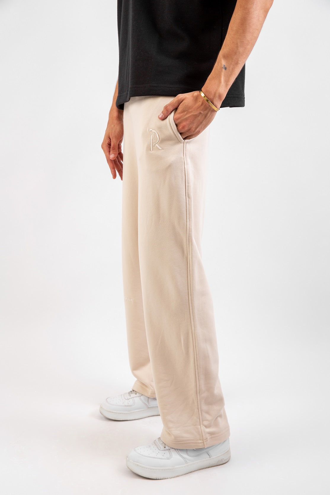 Droopy Pants & Chill Sleeve T-shirt Beige Set