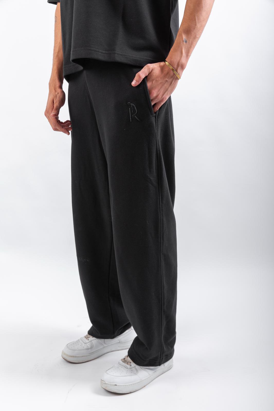 Droopy Pants & Chill Sleeve T-shirt Black Set