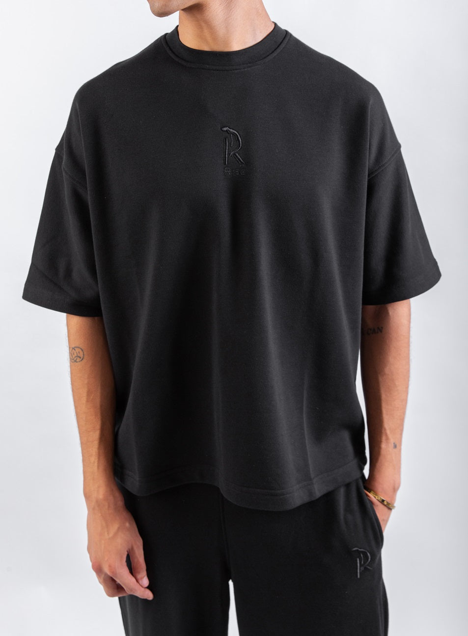 Loose Drawstring Sweatpants & Chill Sleeve T-shirt Black Set