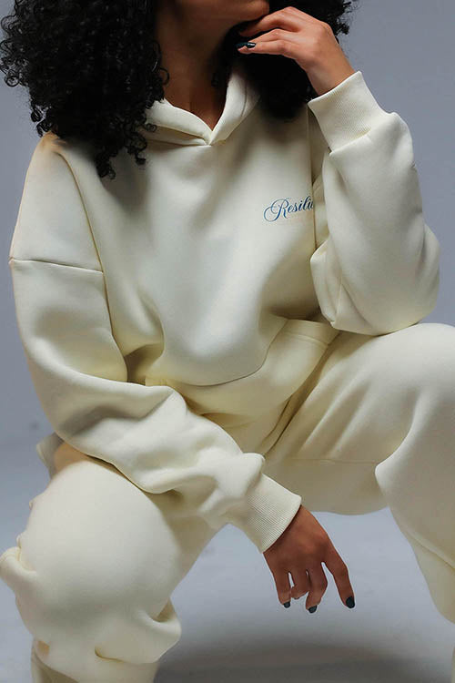 Resilience Beige Set