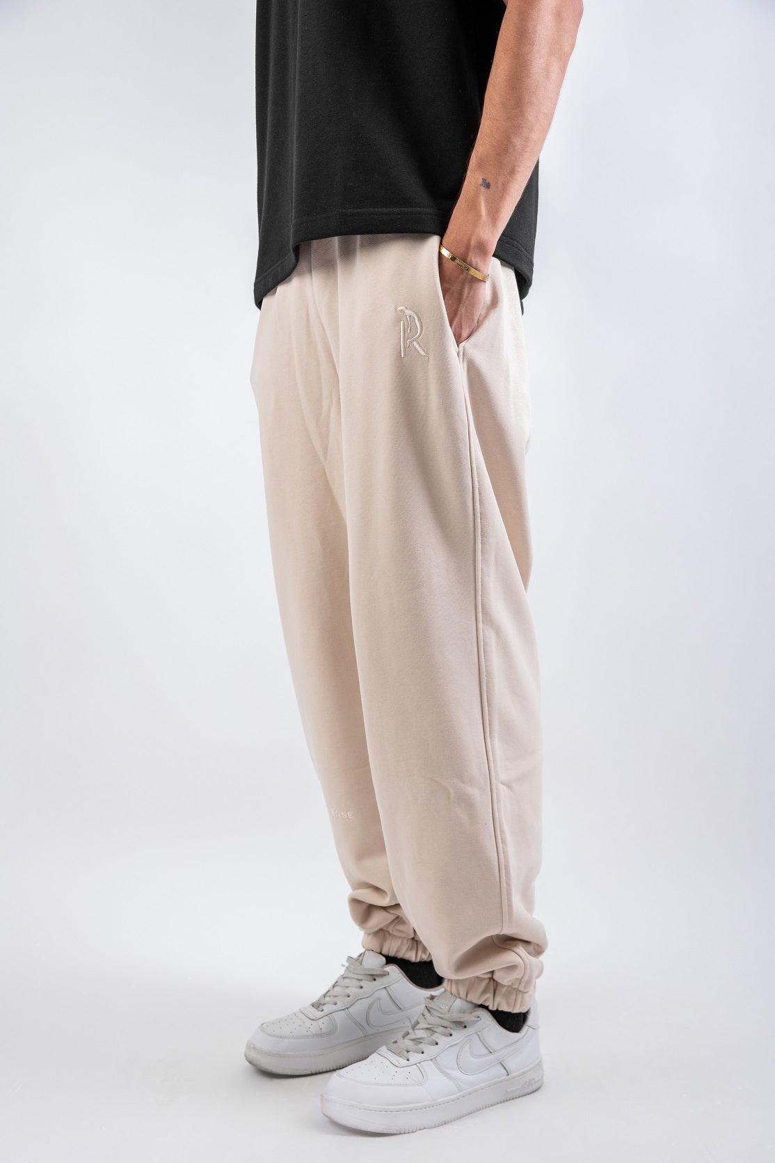 Loose Drawstring Sweatpant & Chill Sleeve T-shirt Beige Set